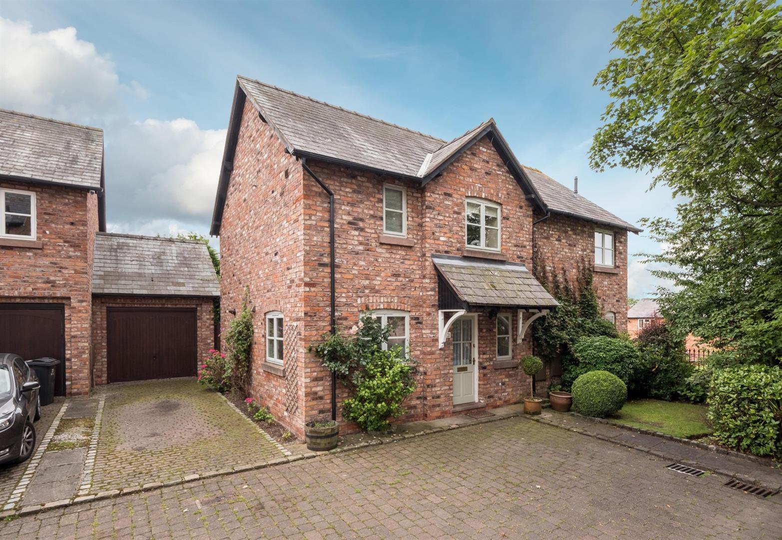 3 bedroom  Detached House for Rental in Tarporley